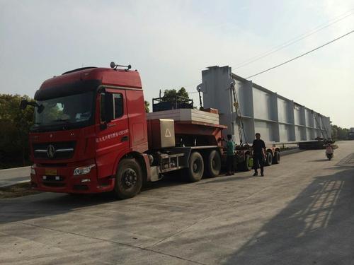 大件运输(图1) 大件运输(图1)